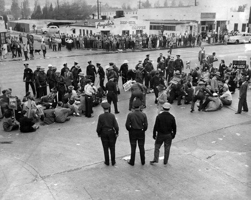 Strikers at Warner Brothers