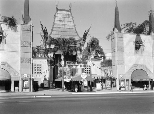 Grauman's Chinese Theater exterior