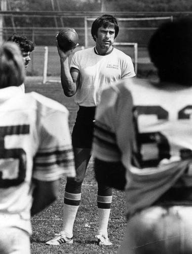 Coach Roman Gabriel