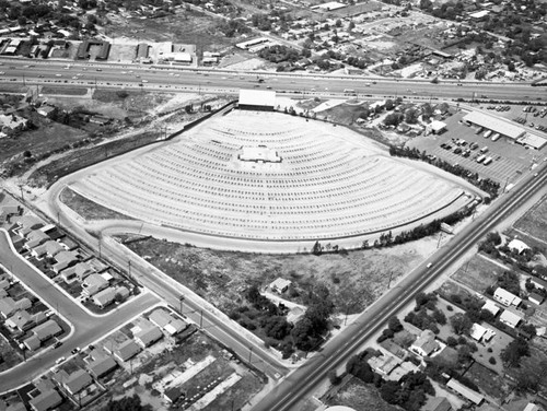 Edgewood Drive-In, Baldwin Park, looking north