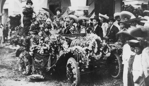 Car decorated for Mexican Independence Day