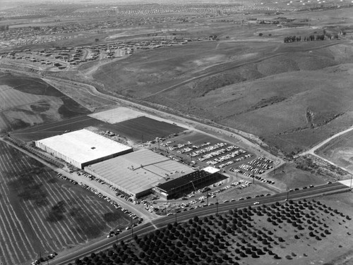 Hughes Aircraft, Moore Avenue and Gilbert Street, looking northwest