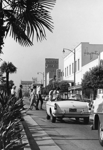 Lake Avenue in Pasadena