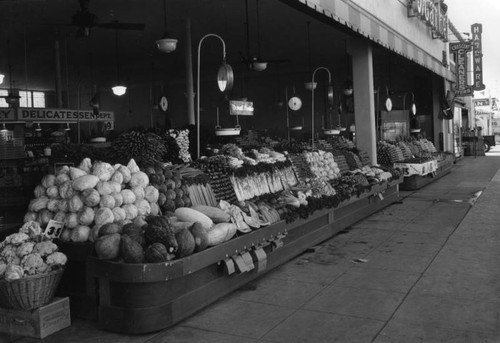 Beverly Crest Market interior