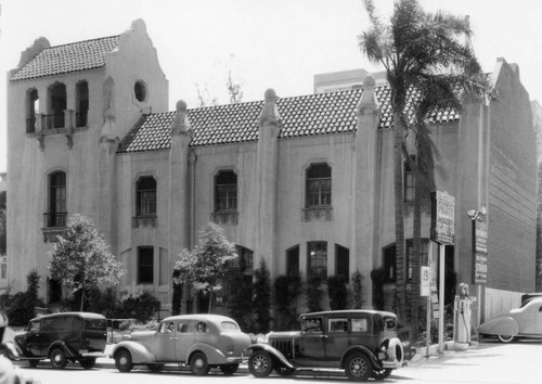 Right side, Hollywood Branch Library