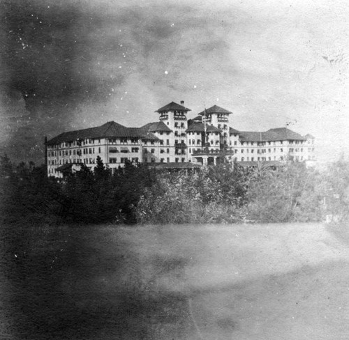 Second Raymond Hotel, Pasadena