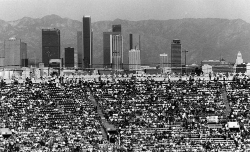 Crowd at the Coliseum