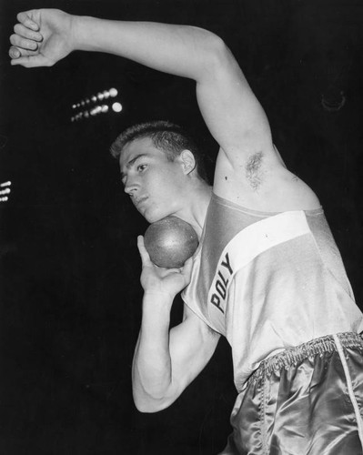 Poly's Gary Barr favored in shotput