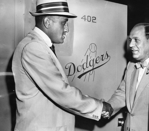 Newcombe bids farewell to Dodgers
