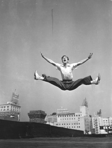 Rooftop gymnast