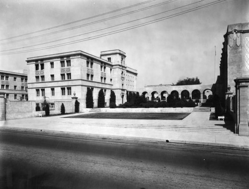 Exterior, Dabney Hall and Gatee Hall, Cal Tech