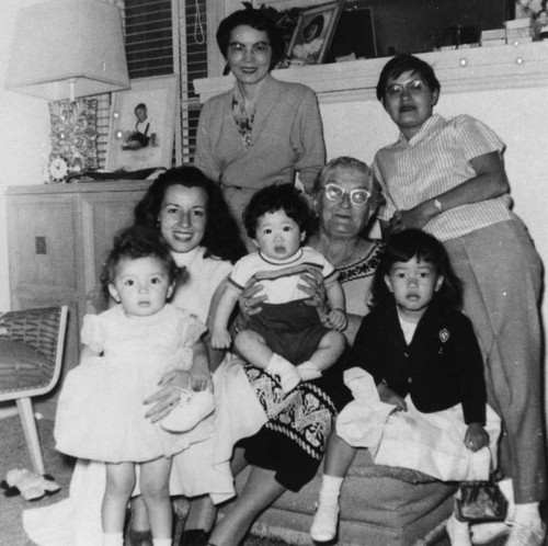 Chinese American women and children