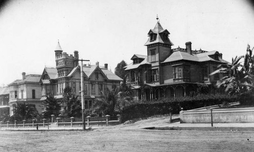 Homes on Pearl and Bellevue