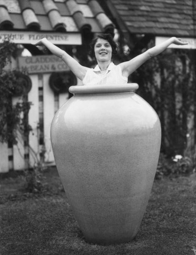 Making and displaying pottery