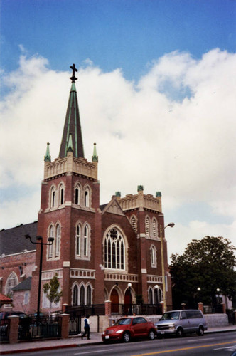 Holy Cross Catholic Church