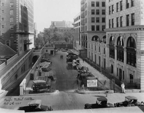 Pacific Mutual Building Parkway