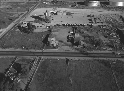 Moon Equipment Co., Norwalk Boulevard, looking east