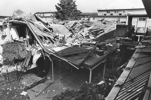 Explosion destroys two Canoga Park apartments