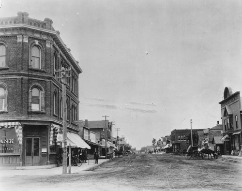 Pine Avenue, Long Beach