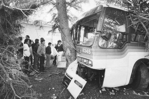 RTD bus crashes into yard, four hurt