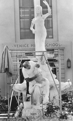 William Van Orden, Venice High School statue restorer