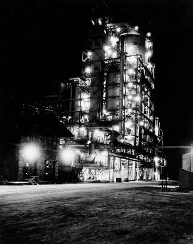 Oil refinery, night view