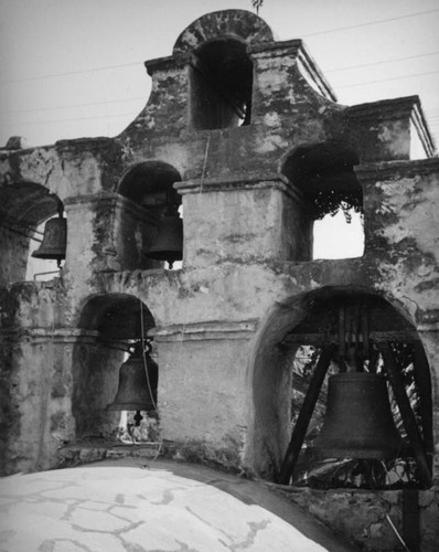 San Gabriel Mission, campanile bells