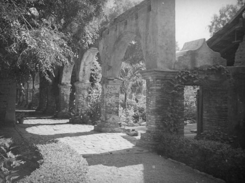 San Juan Capistrano garden