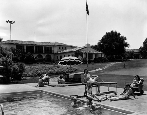 Ojai Valley Inn, untouched by fire