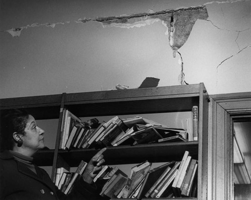 Earthquake damage at Vernon Branch Library