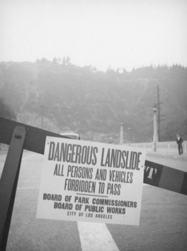 Elysian Park landslide sign on the Riverside Drive-Dayton Avenue Bridge