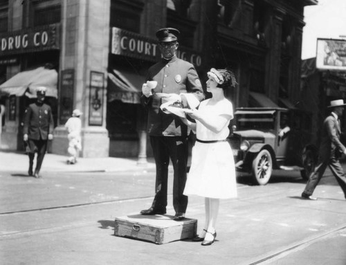 Traffic policeman has tea break