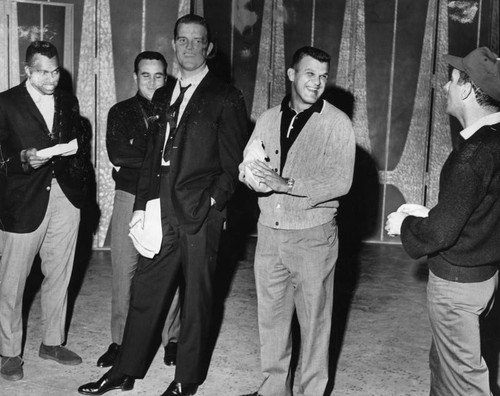 Dodgers rehearse with Joey Bishop