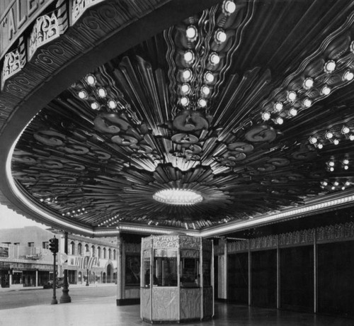 Wiltern Theater front entrance