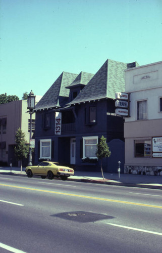 Purple building on Wilshire Boulevard