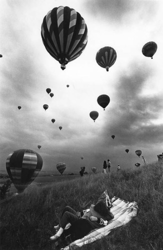 Balloon race