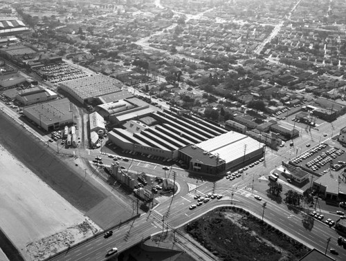 Thermador Electrical Manufacturing Co., Vernon, looking south