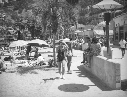 Beach, Riviera Theater and Security First National Bank in Avalon