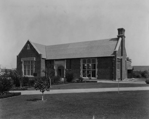 Exterior view of Memorial Branch Library