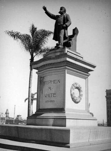 Stephen White statue