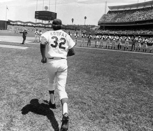 Crowd roars for Koufax