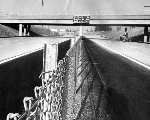 Freeway link awaits mass of cars