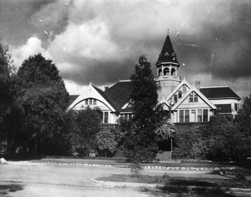 Sumner Hall, Pomona College