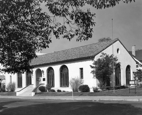 Pio Pico Branch Public Library