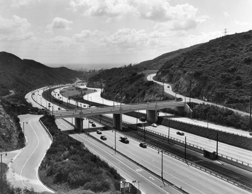 Cahuenga Pass entering Hollywood