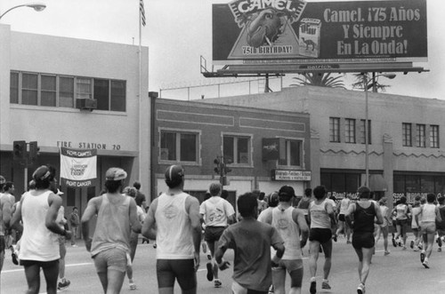 1988 Los Angeles Marathon on Sunset Boulevard