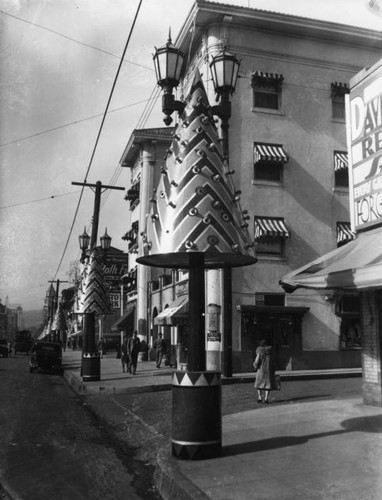 Christmas decorations on Hollywood Blvd, view 4