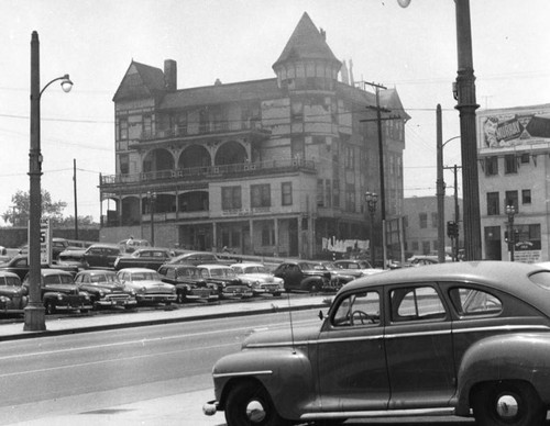 St. Angelo Hotel, Bunker Hill