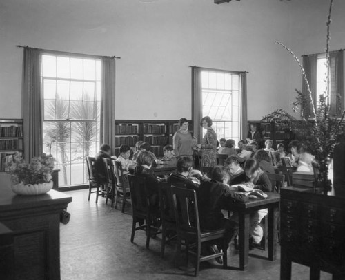Children at the Malabar Branch Library — Calisphere