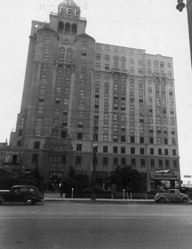 Breakers Hotel, front view